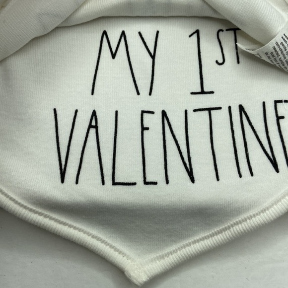 RAE DUNN Babies First Valentines 3PC Bib Set NEW - Picture 5 of 7